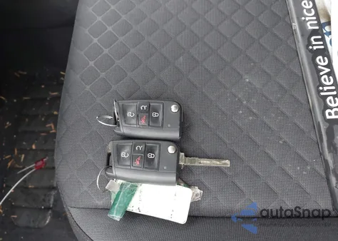 2018 Volkswagen Tiguan 2.0T S z USA, uszkodzony, nr VIN 3VV0B7AX2JM032348